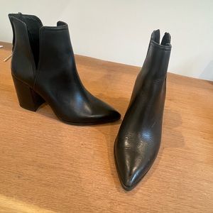 Size 6 booty, Steve Madden black leather